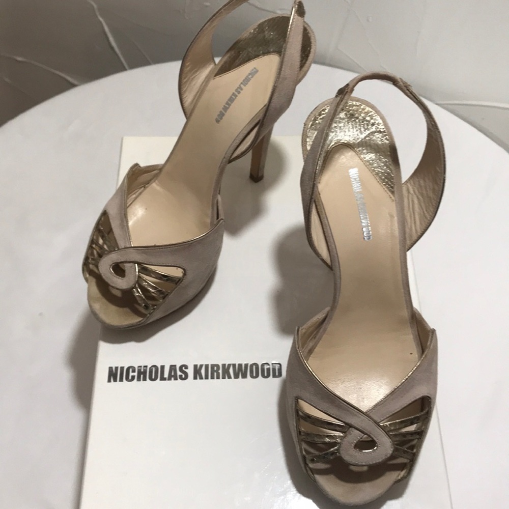 Shoes - Picture 2 of 8